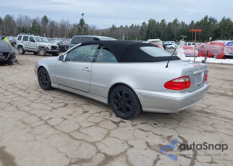 2002 Mercedes-Benz Clk 320 from USA, damaged, VIN WDBLK65G92T114434